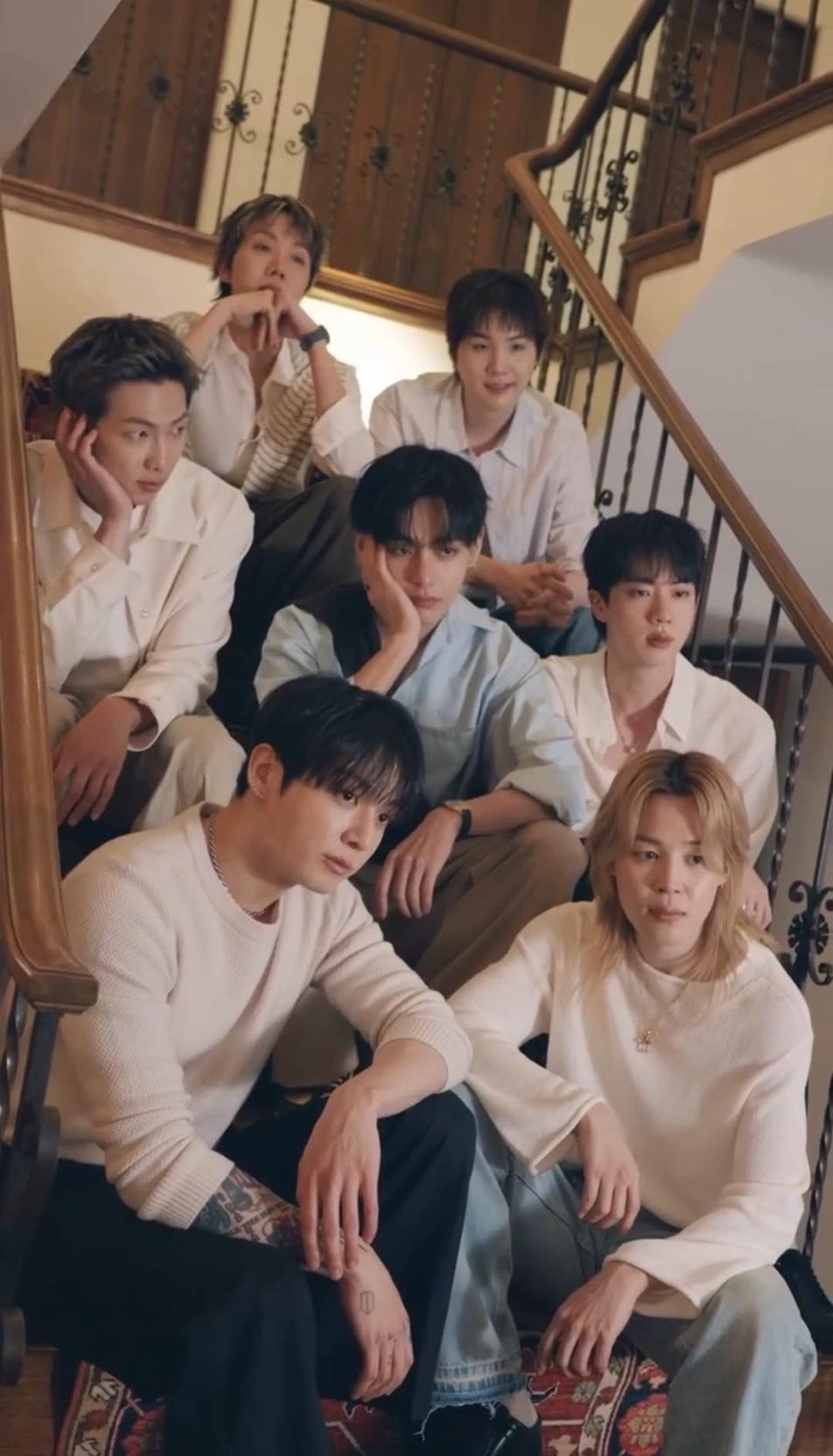 BTS  thumbnail