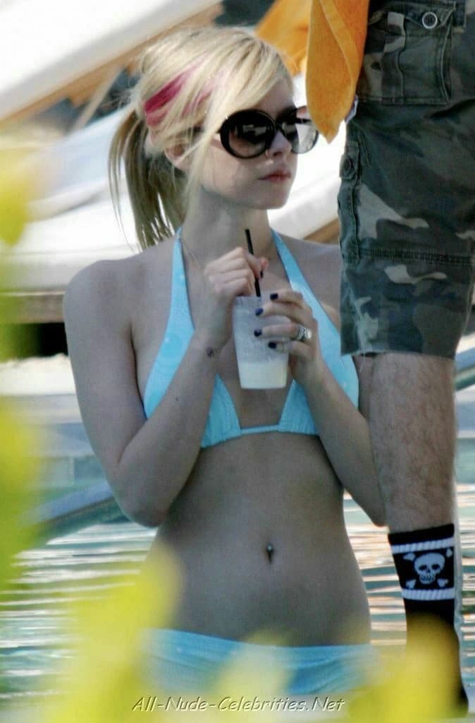 Avril Lavigne thumbnail