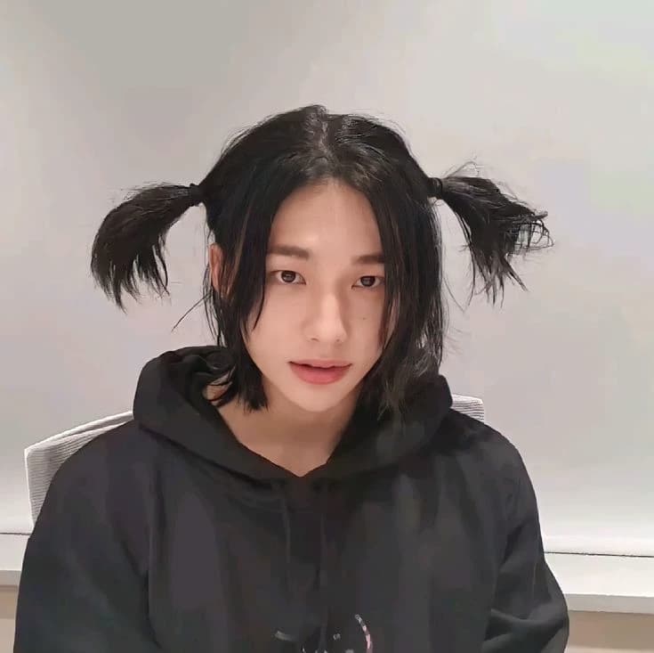 Hwang hyunjin thumbnail