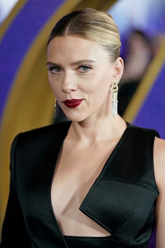 Scarlett Johansson thumbnail