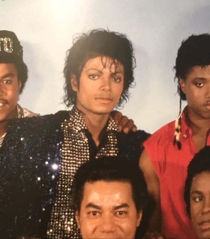 The Jackson Family  thumbnail