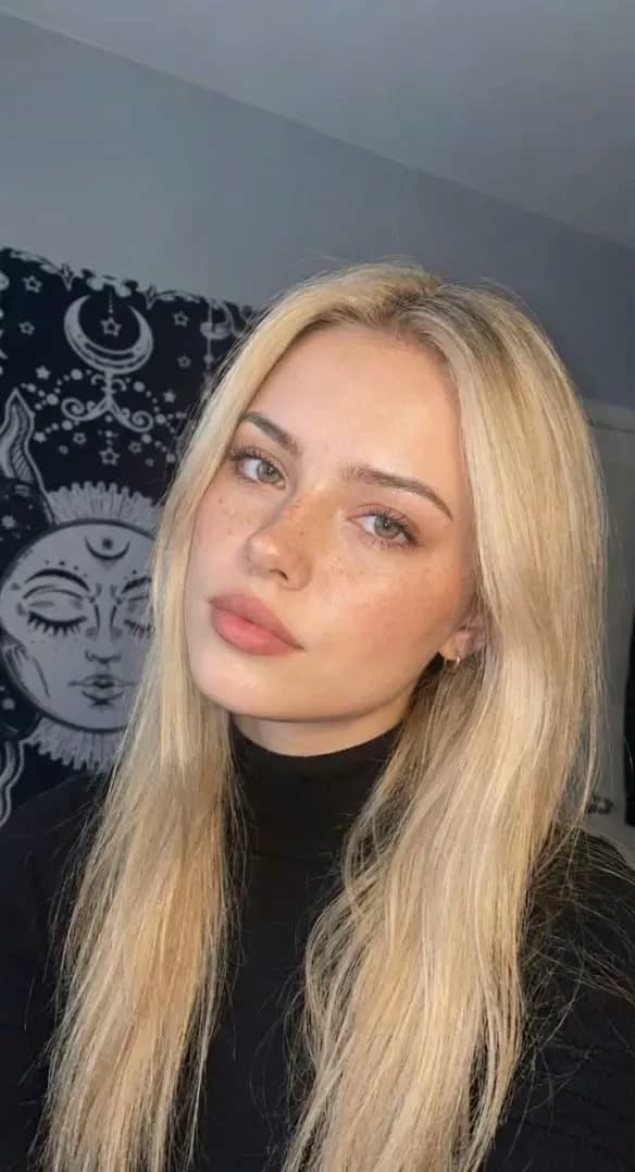 scarlett  thumbnail