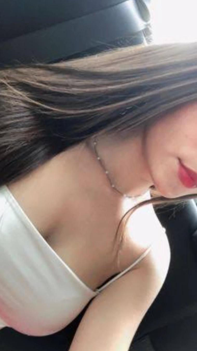 Valeria thumbnail