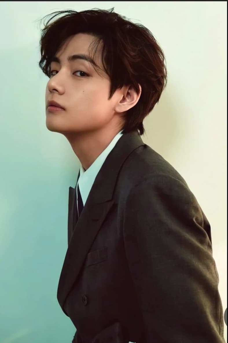 Kim Taehyung  thumbnail