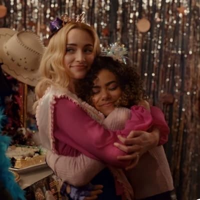 Ginny and Georgia  thumbnail