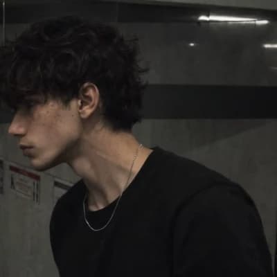 Julian Thorne thumbnail