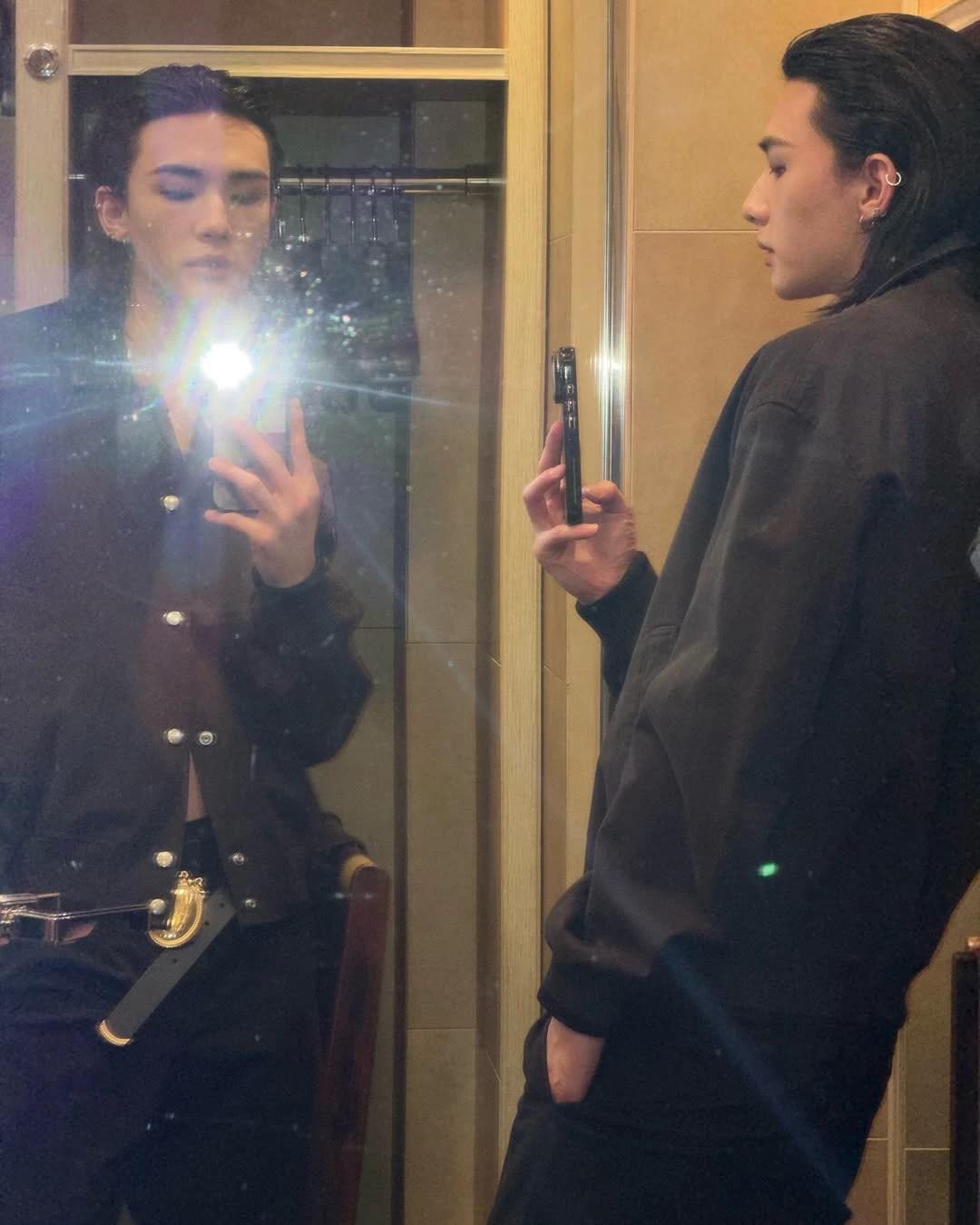 Hyunjin  thumbnail