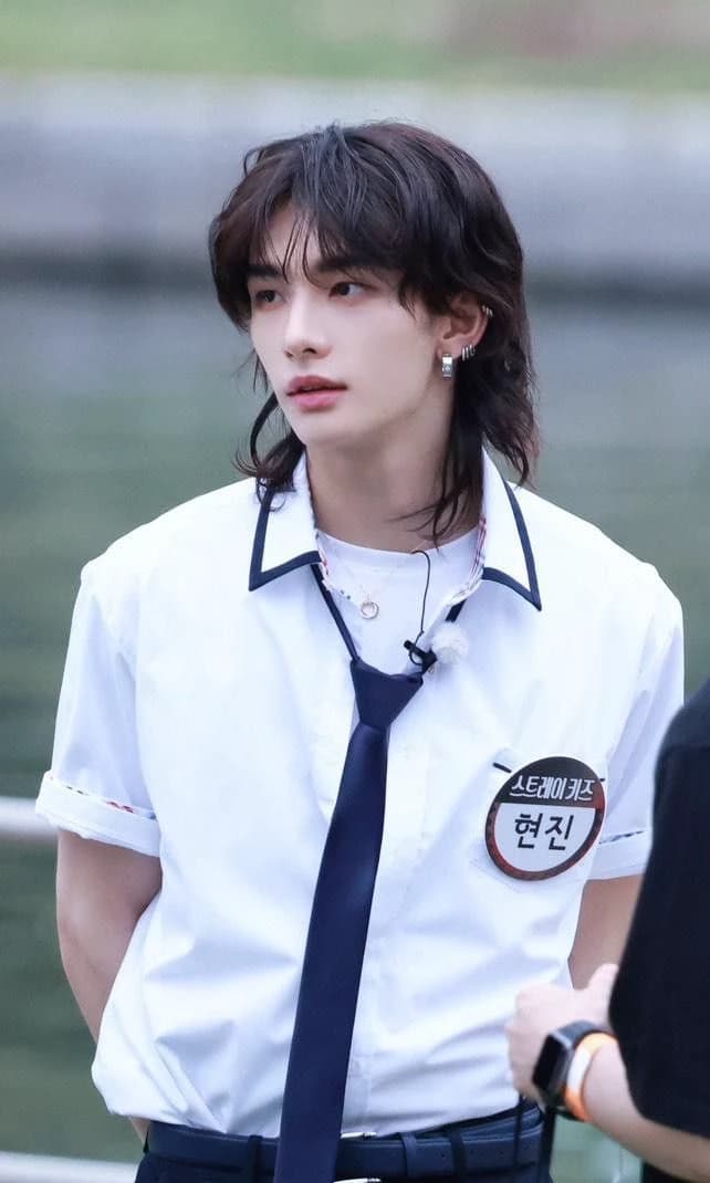 Hwang Hyunjin thumbnail