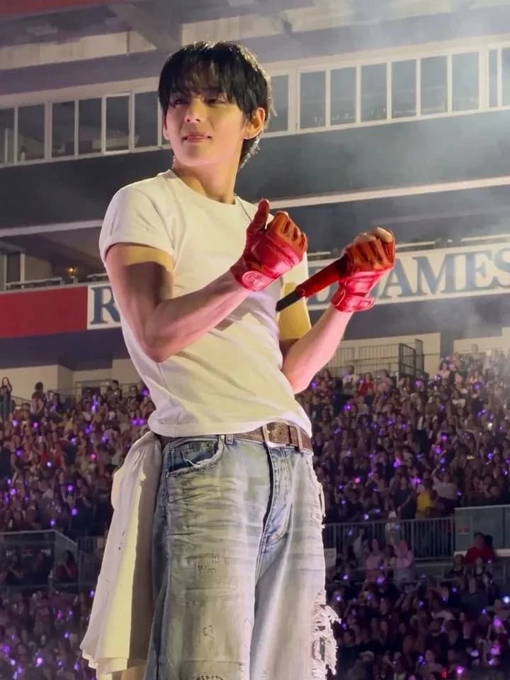 Taehyung  thumbnail