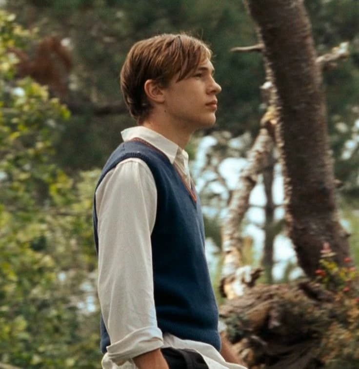 Peter Pevensie thumbnail