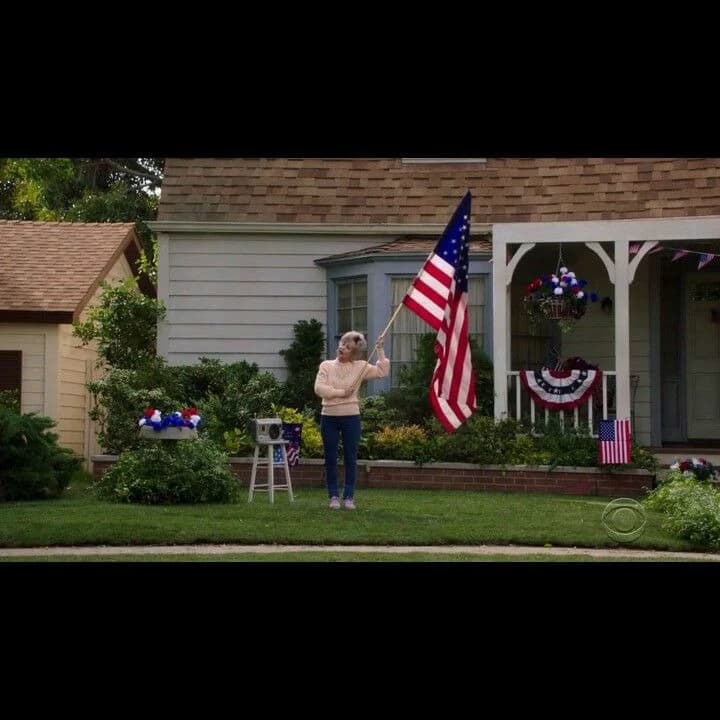 young Sheldon:New neighbors?  thumbnail