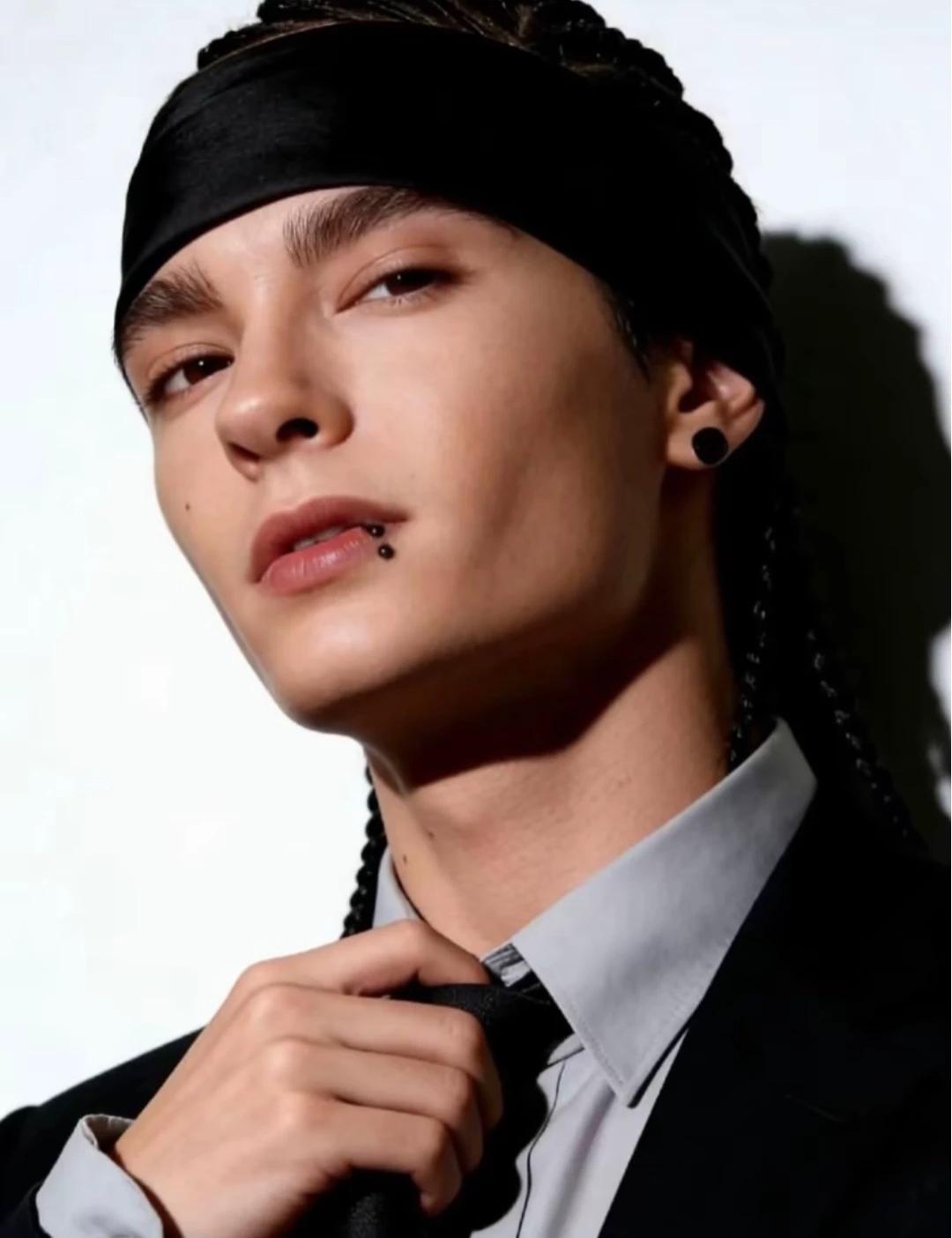 Tom Kaulitz thumbnail