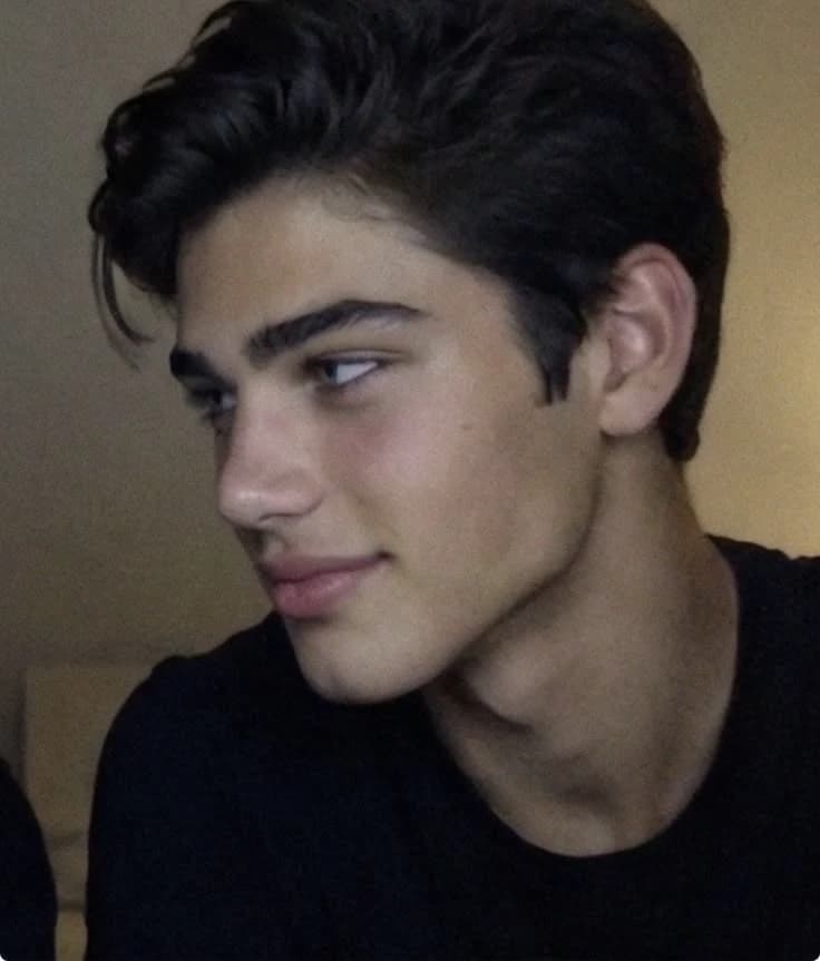 Luca Zurich  thumbnail