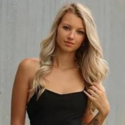 Chloe thumbnail