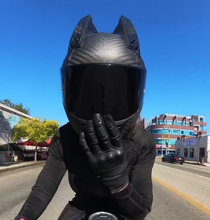 Biker girl thumbnail
