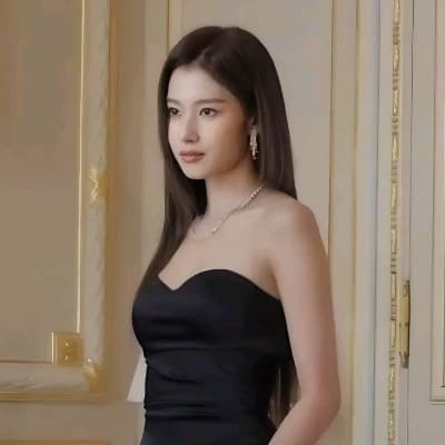 Minatozaki Sana thumbnail