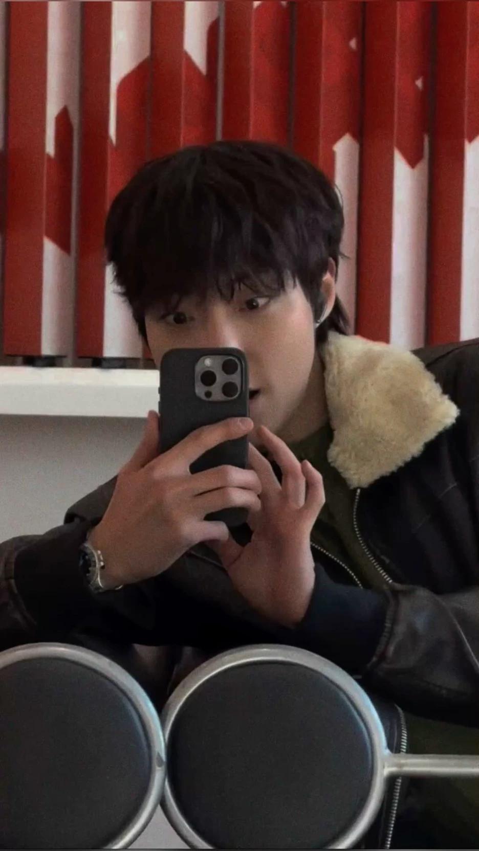Hwang in-yeop thumbnail