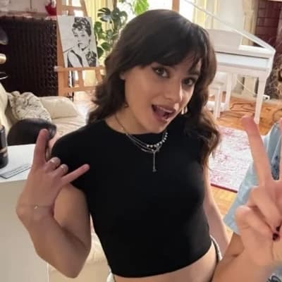 Alexandra Capitanescu thumbnail