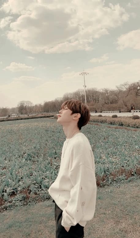 Yeosang ⚜️ thumbnail