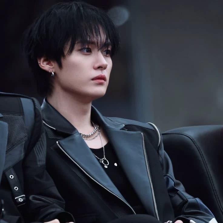 Lee Know thumbnail