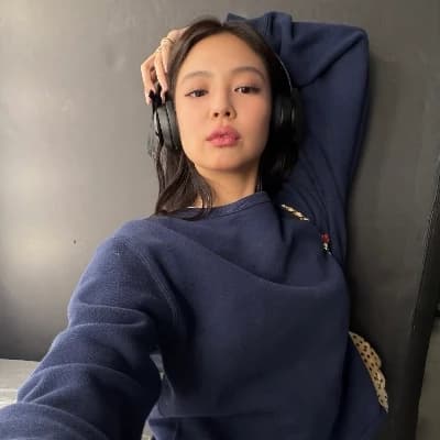 Jennie thumbnail