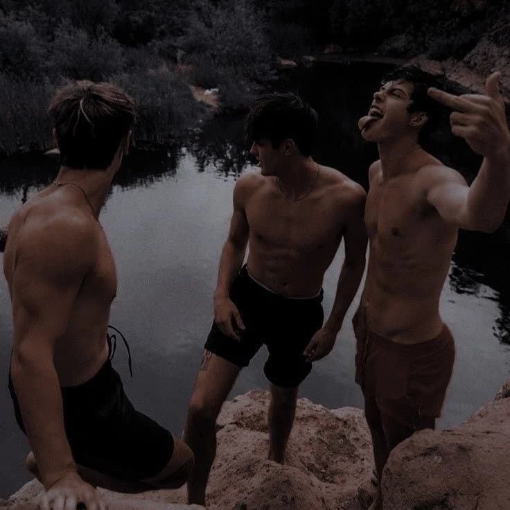 3 strangers thumbnail
