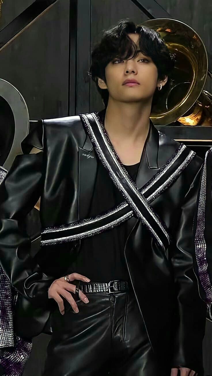 Kim Taehyung  thumbnail