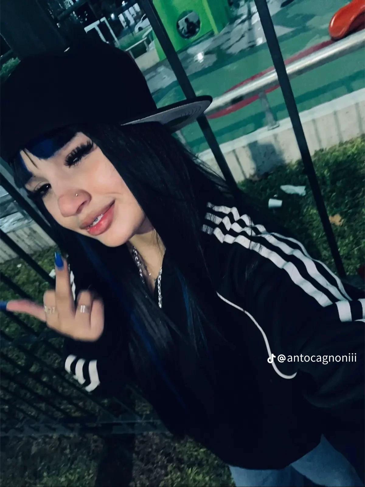 Antonella  thumbnail