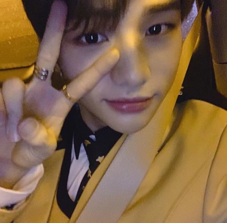 Hyunjin  thumbnail