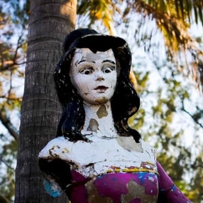 Snow White (The Sentinel Statue) thumbnail