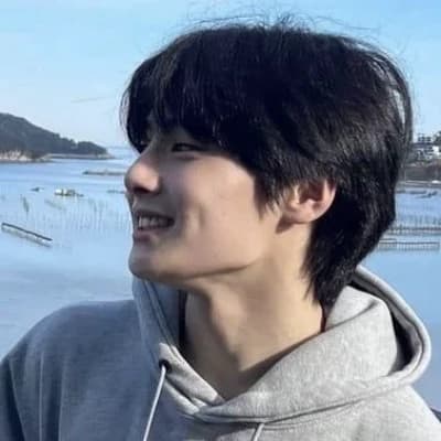 Yang Jeongin thumbnail