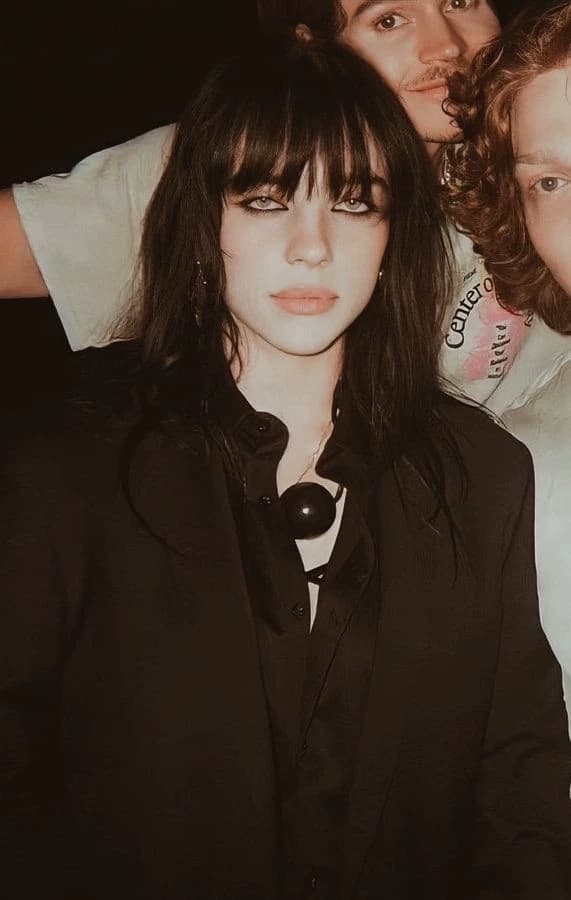 Billie Elish  thumbnail