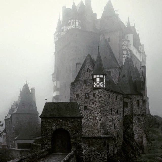 Create your own fantasy and romance story! thumbnail
