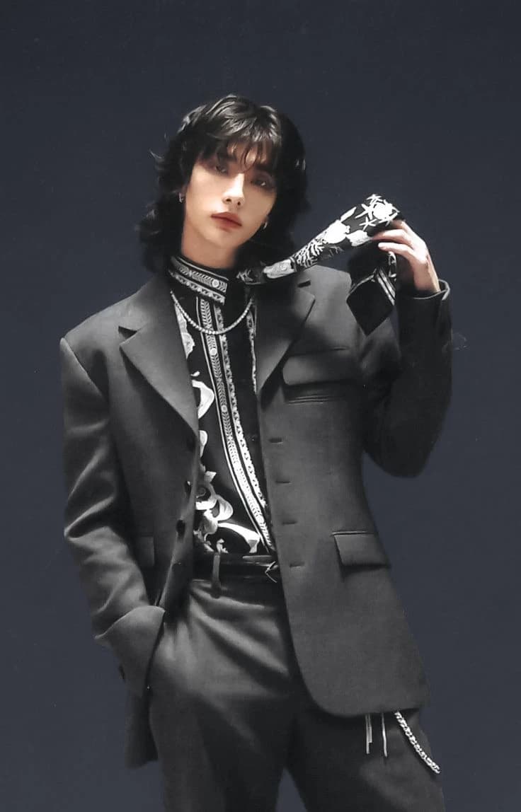Hyunjin -hyunin- thumbnail