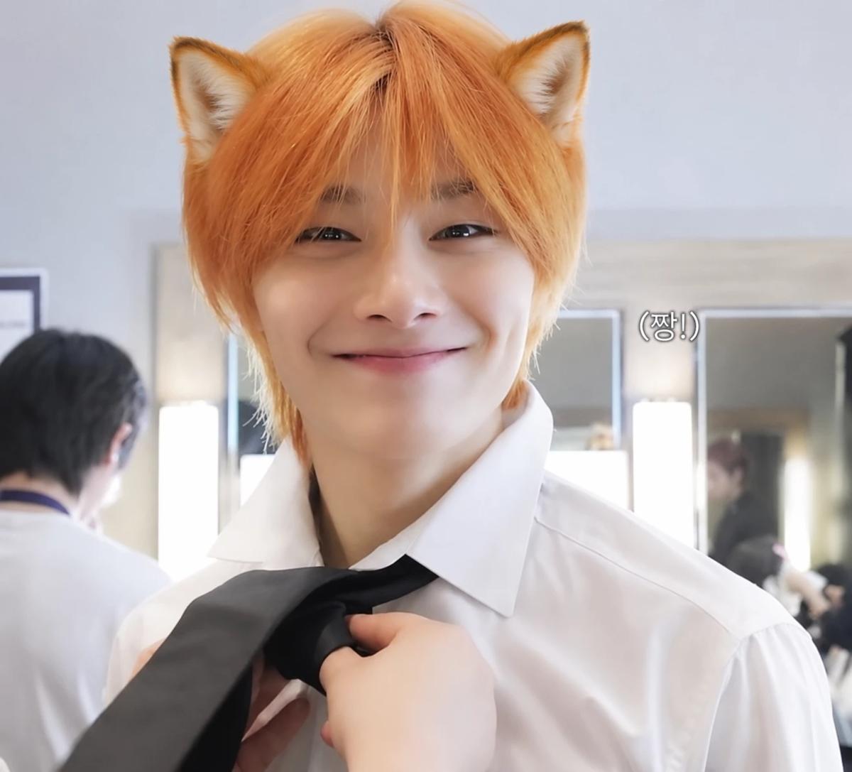 Hyunjin -hyunin- thumbnail