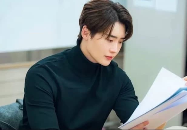 Lee jong suk  thumbnail