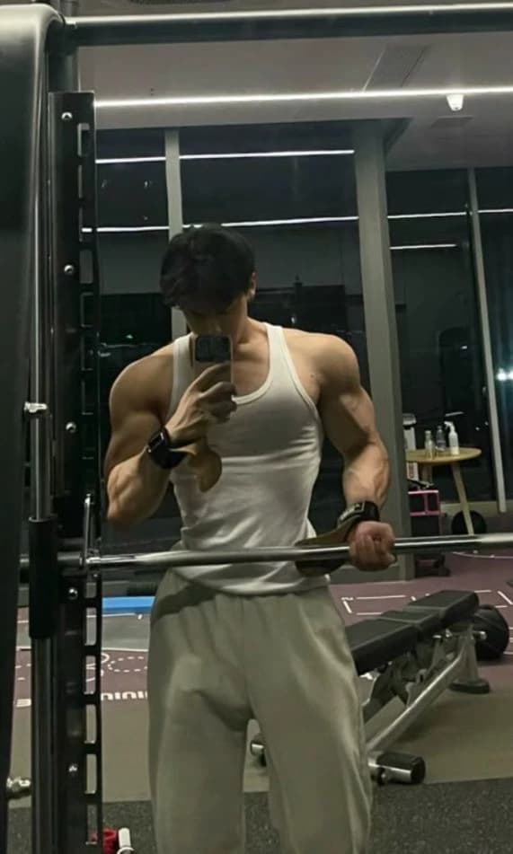 Noah [your bf] thumbnail