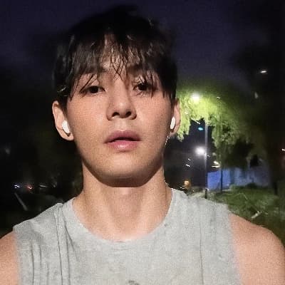 Kim Taehyung thumbnail