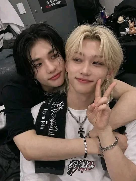 Hwang Hyunjin  thumbnail