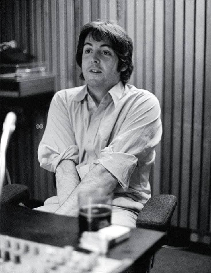 Paul McCartney thumbnail