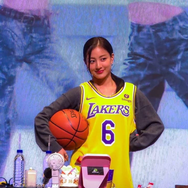 Park Jihyo thumbnail