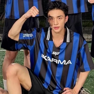 Hyunjin thumbnail