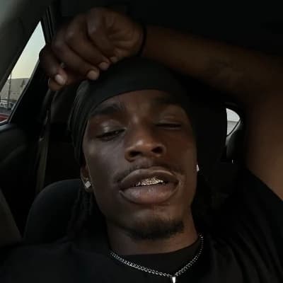 Malek (dreadhead, black man)  thumbnail