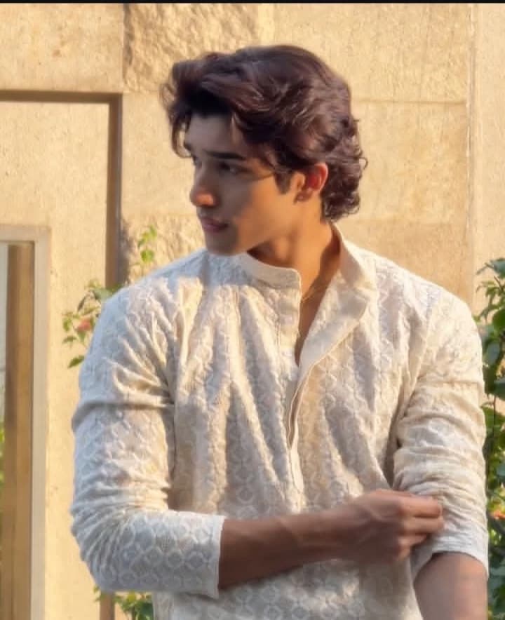 Aarav Malhotra 🎀✨ thumbnail