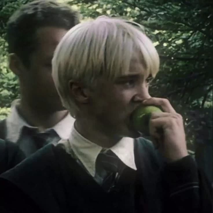 Draco Malfoy thumbnail
