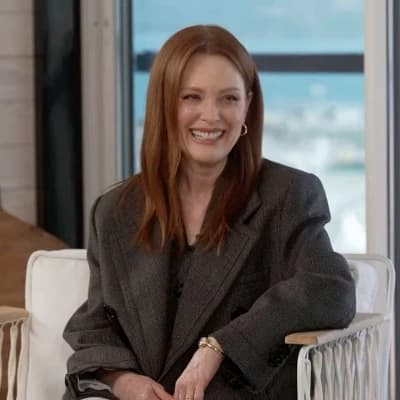 Julianne Moore thumbnail