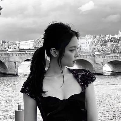 Jennie thumbnail