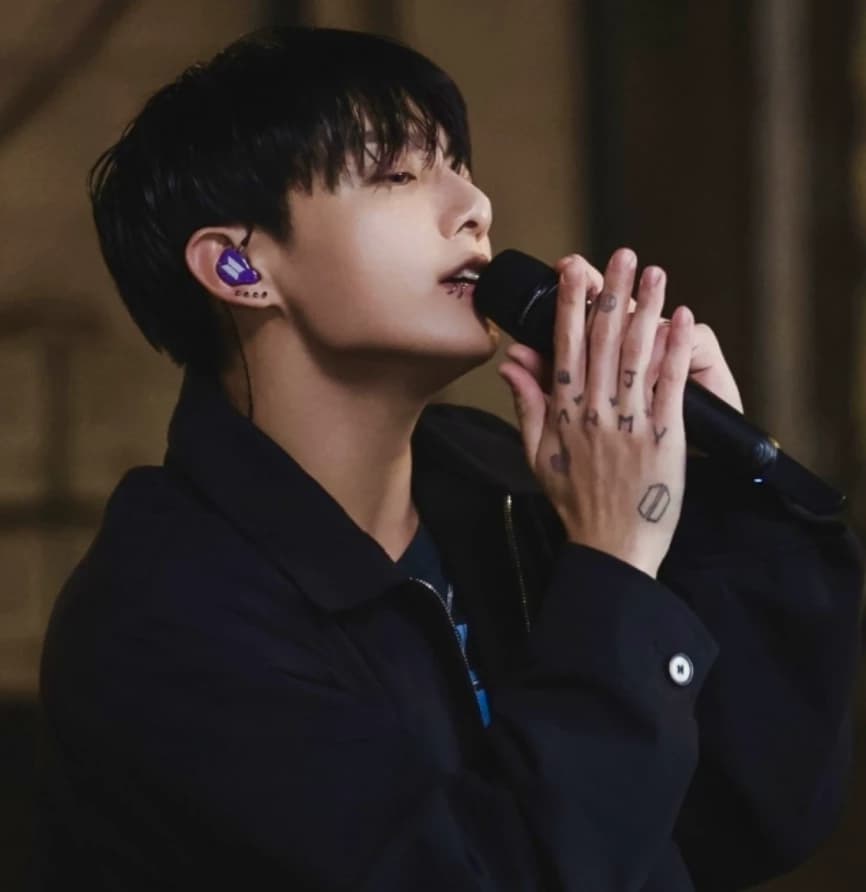 Jeon Jungkook thumbnail