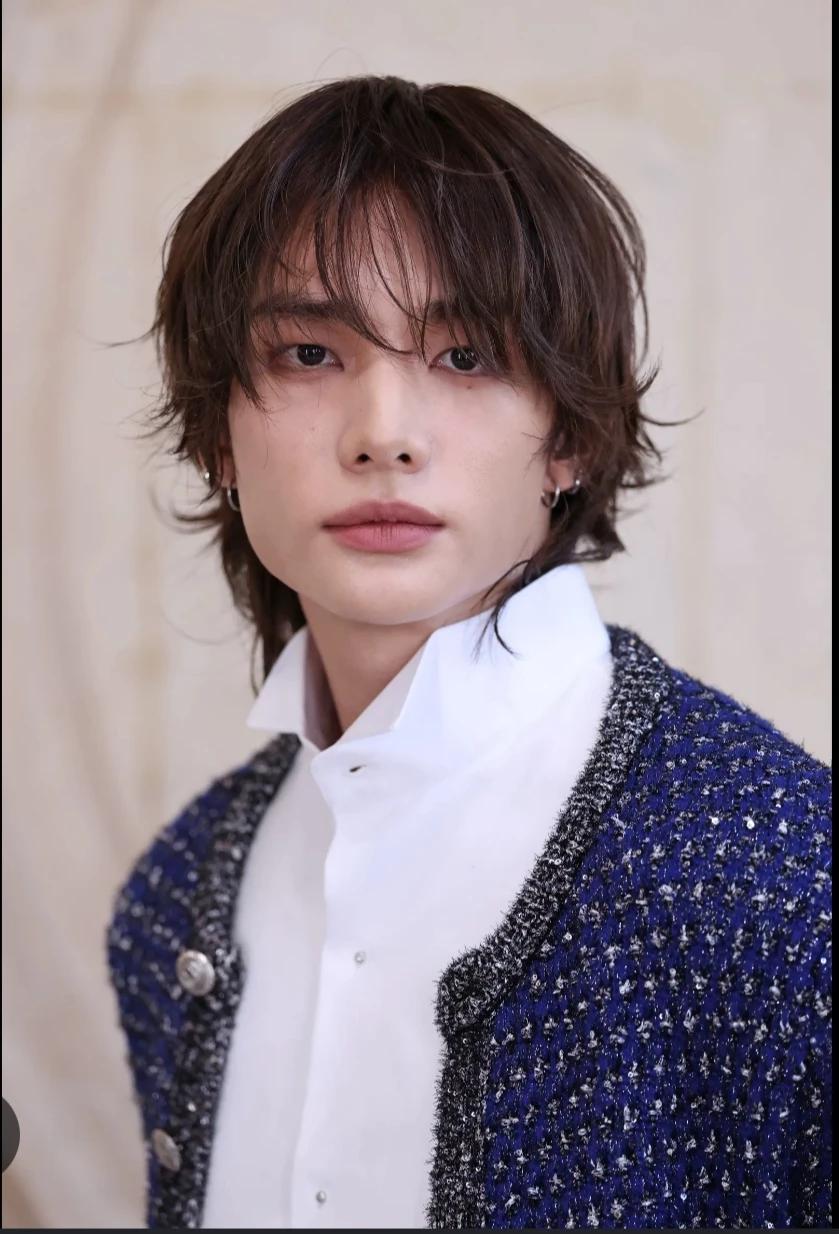 Hyunjin thumbnail