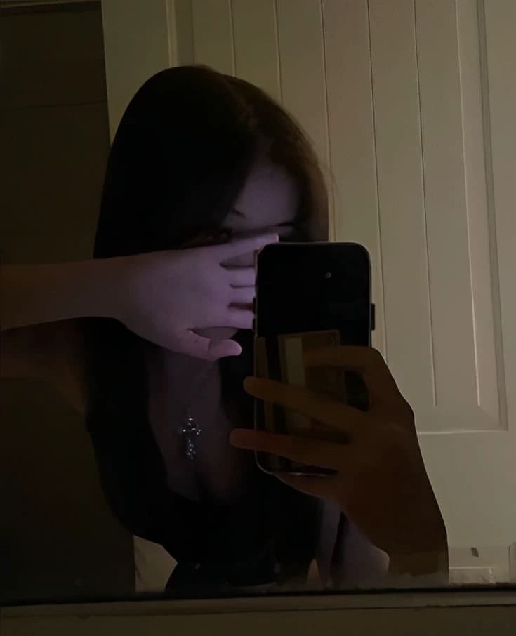 Lexi Crimson  thumbnail